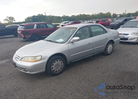 2002 Honda Accord 2.3 Lx из США, поврежденный, VIN 1HGCG564X2A152348